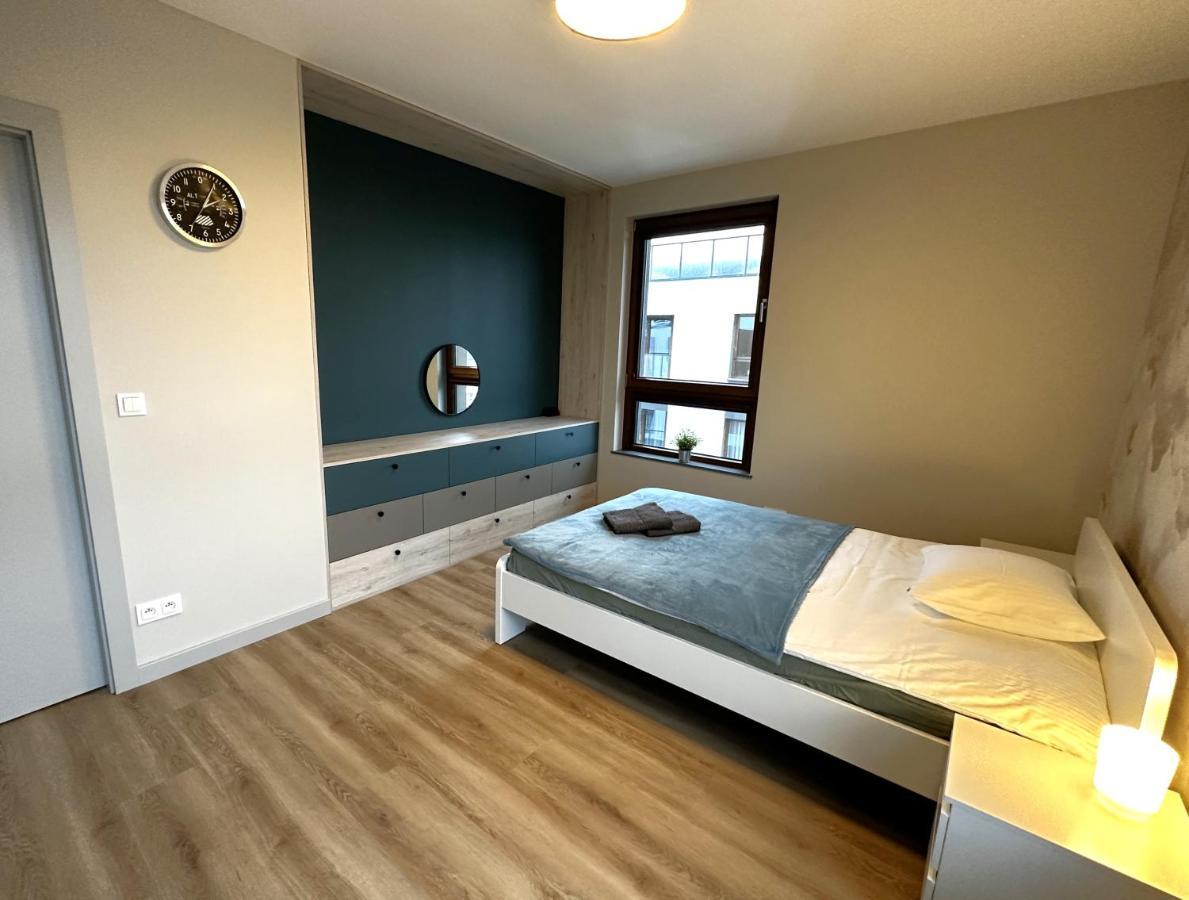 Apartament Lotnisko Chopina Warsaw Airport エクステリア 写真