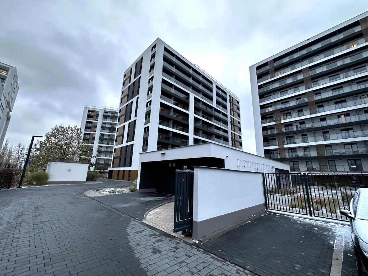 Apartament Lotnisko Chopina Warsaw Airport エクステリア 写真