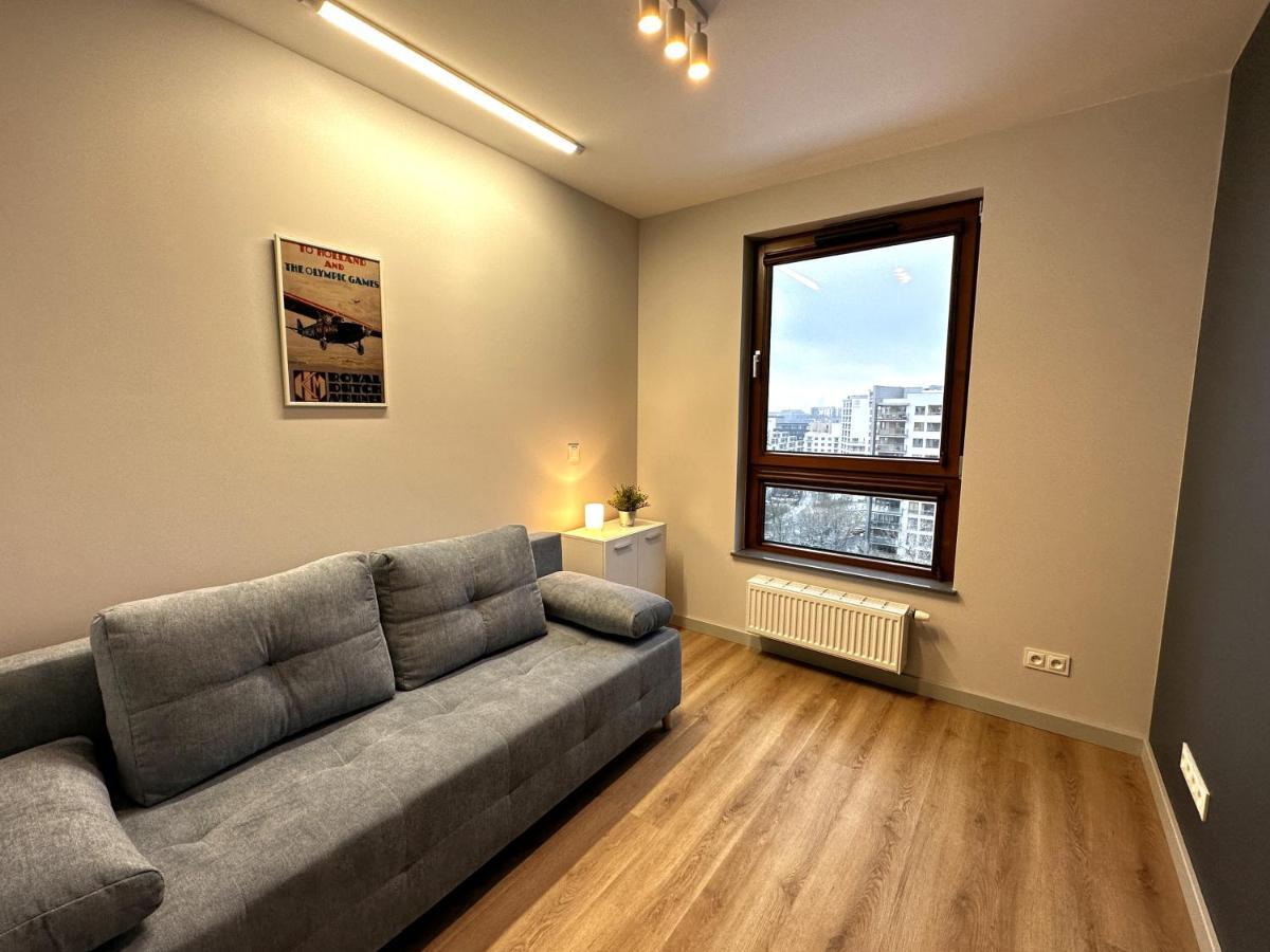 Apartament Lotnisko Chopina Warsaw Airport エクステリア 写真