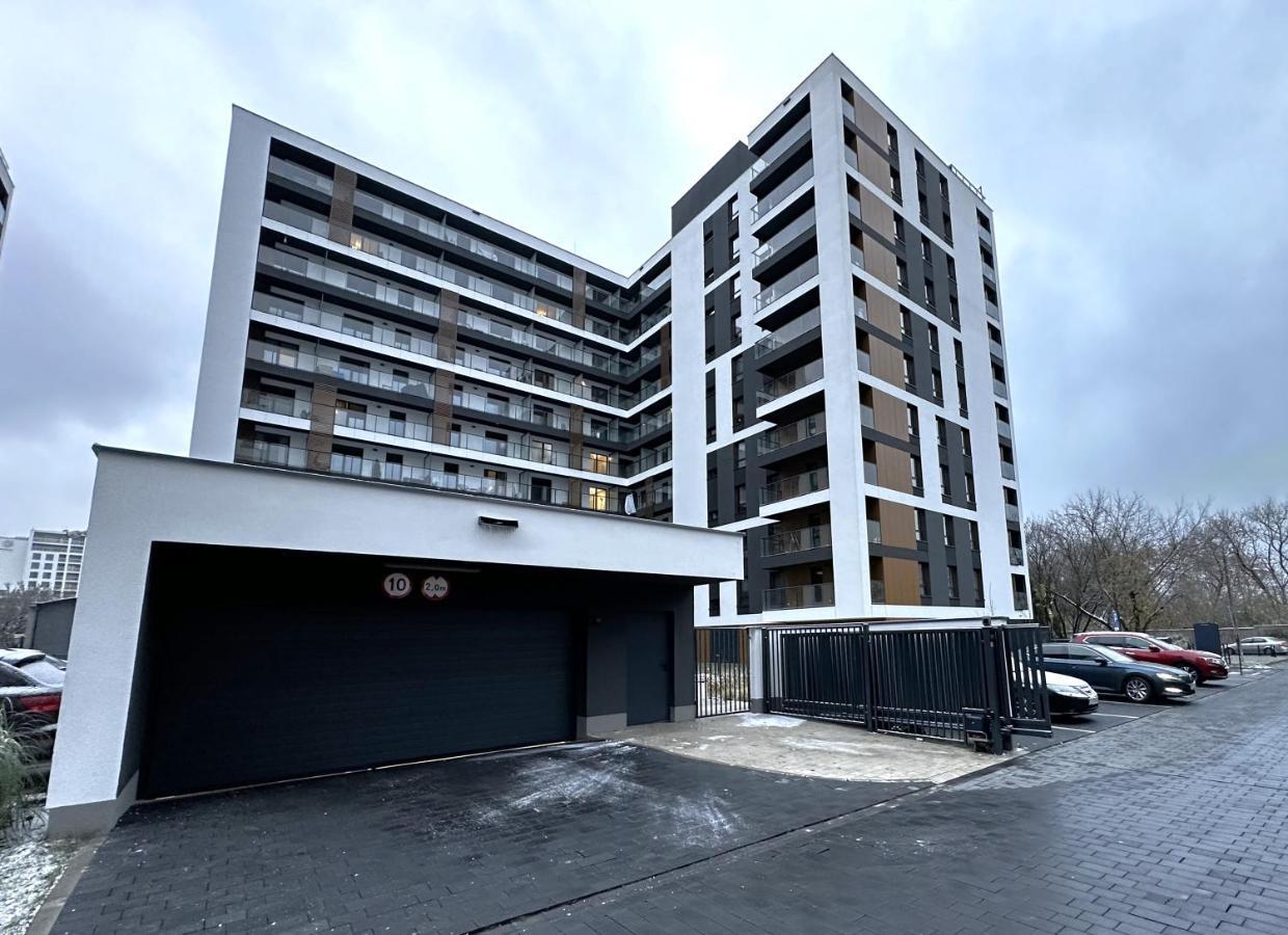 Apartament Lotnisko Chopina Warsaw Airport エクステリア 写真