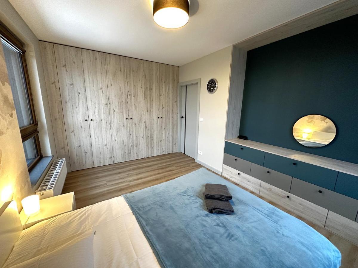 Apartament Lotnisko Chopina Warsaw Airport エクステリア 写真