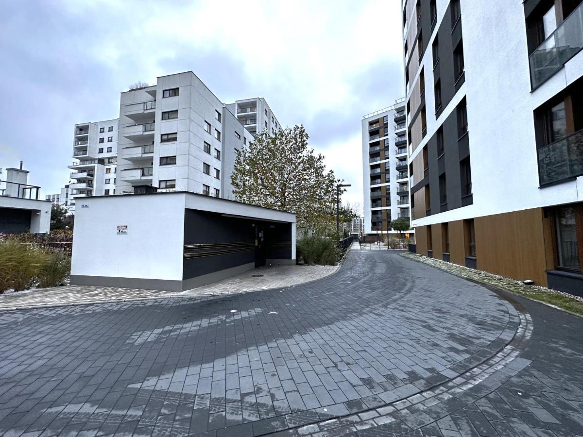 Apartament Lotnisko Chopina Warsaw Airport エクステリア 写真