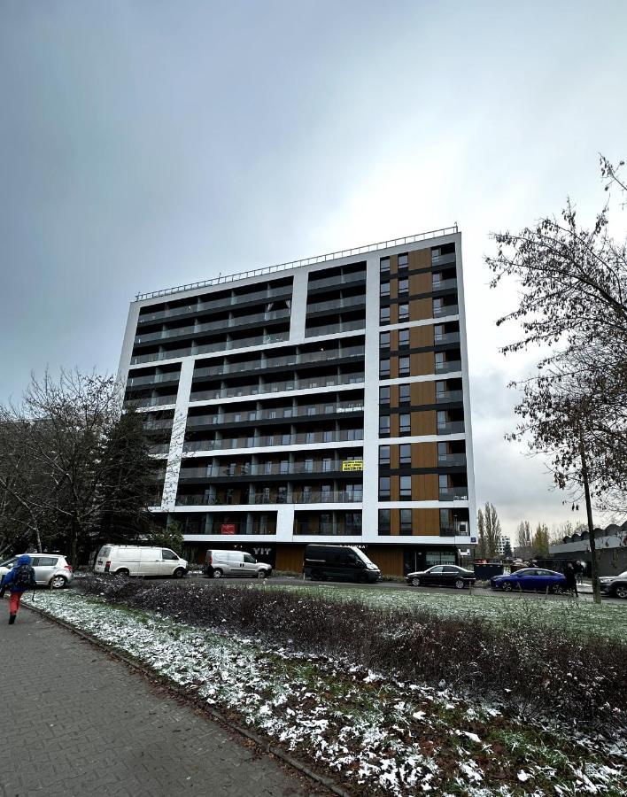 Apartament Lotnisko Chopina Warsaw Airport エクステリア 写真